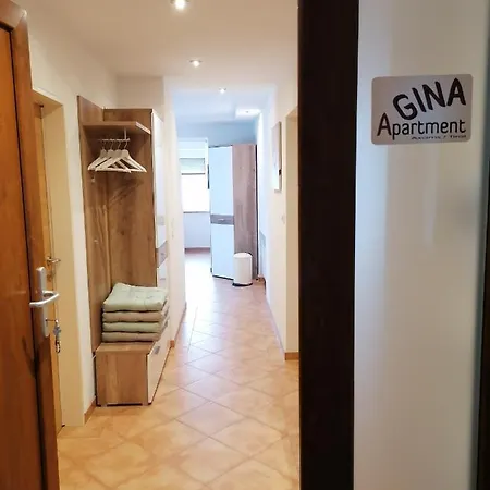 Gina * 因斯布鲁克